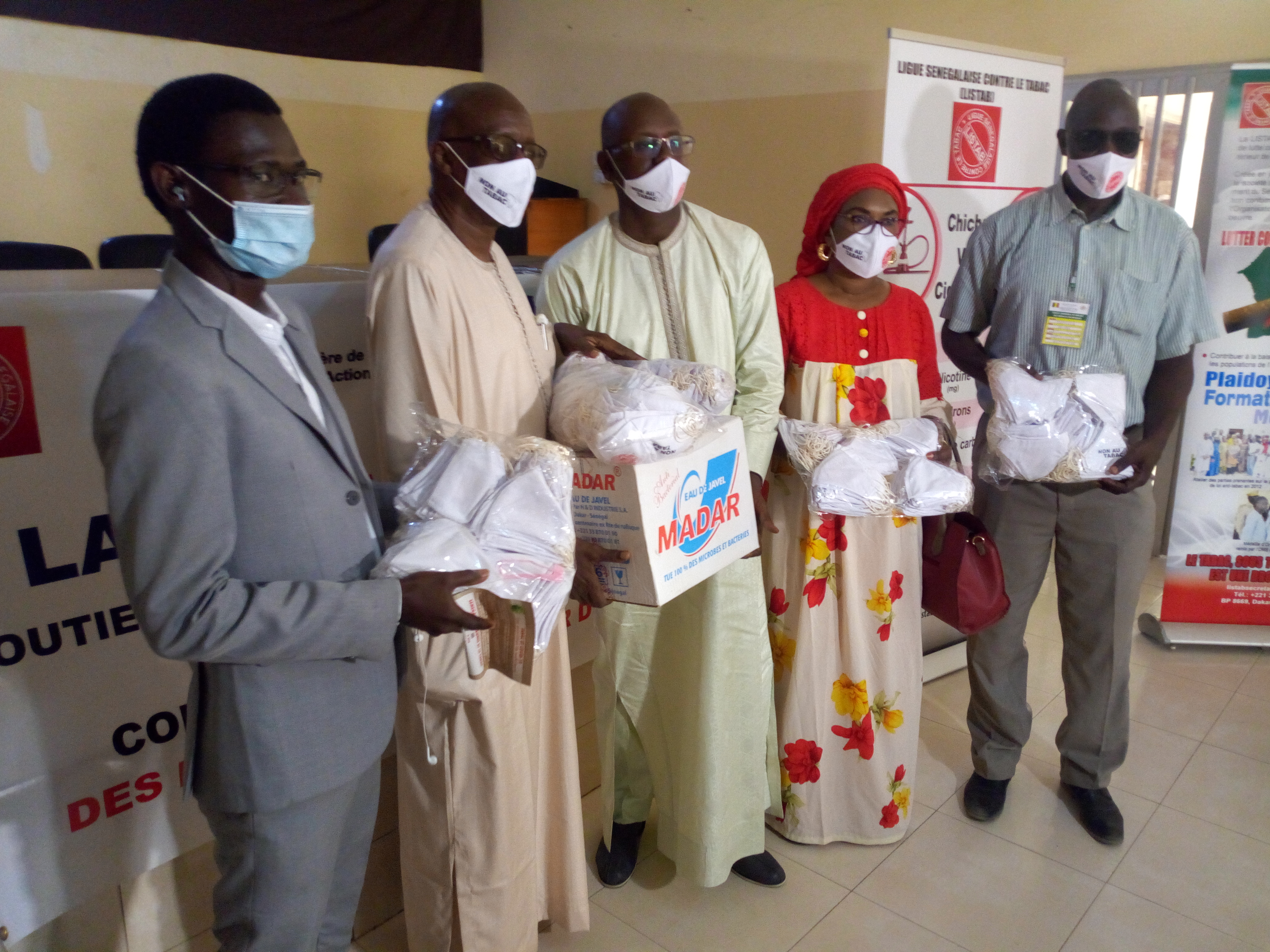 COVID-19 : [PHOTOS] CEREMONIE DE DISTRIBUTION DE MASQUE PAR LA LISTAB ET L’ACBF (28 JUILLET 2020)